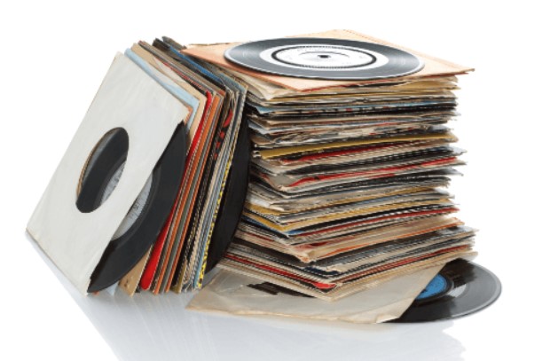 レコードは燃えるゴミですか？